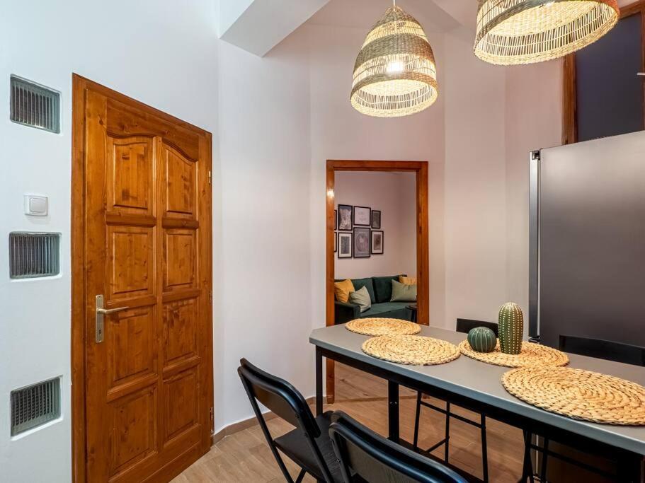 Mexicopo Apartment With Garage Budapest Ngoại thất bức ảnh